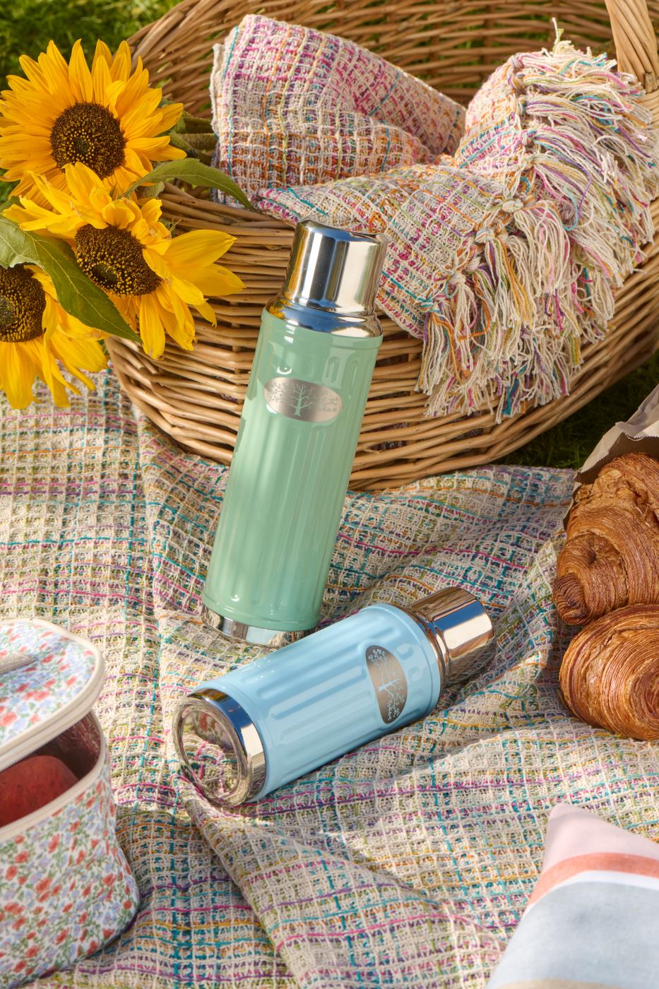 THERMOS BOTTLE LIGHT GREEN 700ML