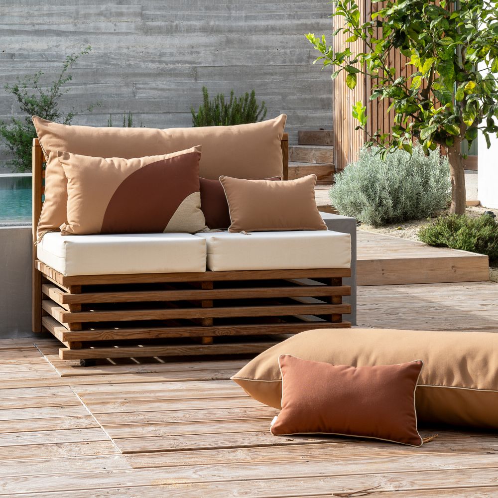 COUSSIN OUTDOOR 40X60 PLAGISTE CHOCO